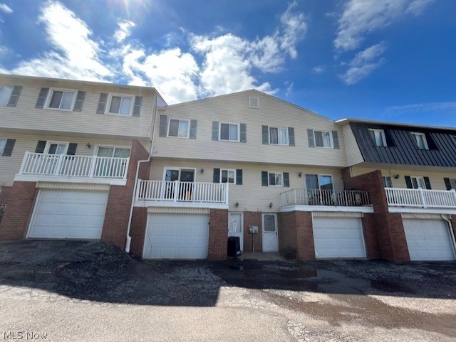 Deville Villa Twnhms - Residential