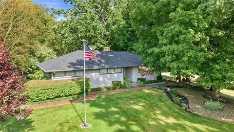 Homes For Sale - 1850 Price Road<br/> Youngstown, OH 44509