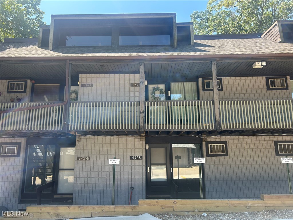 Check out this Modern 2 Bedroom,, 1.5 Bath Interior Condo in the Merriman Valley with 1 Car "Detached Garage and Additional Parking. The First Floor features Living Room, Half Bath, Eat-in Kitchen and a Family Room with a Gorgeous Gas Fireplace. The rear of the first Level has a Balcony for relaxing as well. The Second Level features 2 Large Bedrooms and the Main Bath, which has been recently updated with a wonderful Glass Shower. The Master Bedroom features a Skyight,