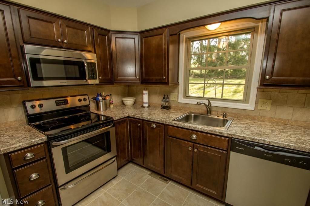 North Portage Path Estates - Residential