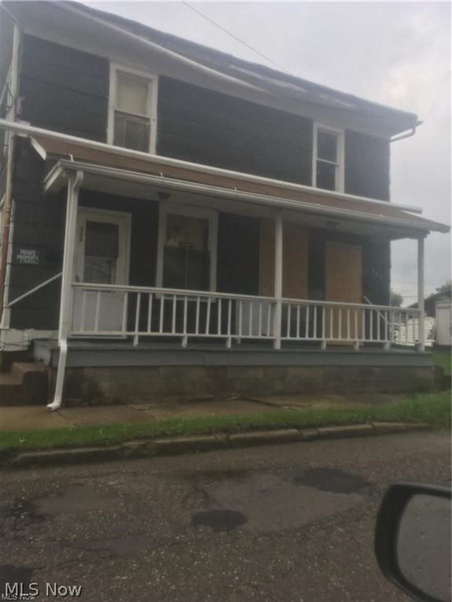 Side by side Townhouse Style Duplex. Each side 3 bedroom, 1 bath, basement. #305 Mo. to Mo. written agreement $425 - no security deposit, been there 15 years. Seller projected rent after rehab $550? 750? Duplex needs total roof, total rehab w/minimum of 1 HWT & probably 1 furnace & much more. Buyer is responsible for all due diligence including but not limited to City Code. The seller makes no representations or warranties. Sold totally "as is".

Sold Before Print