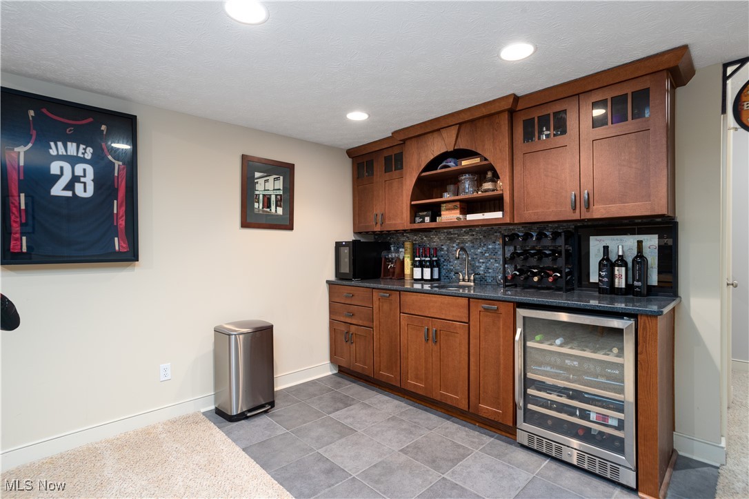 6047 Meadow Lake Drive, Medina, Ohio image 28