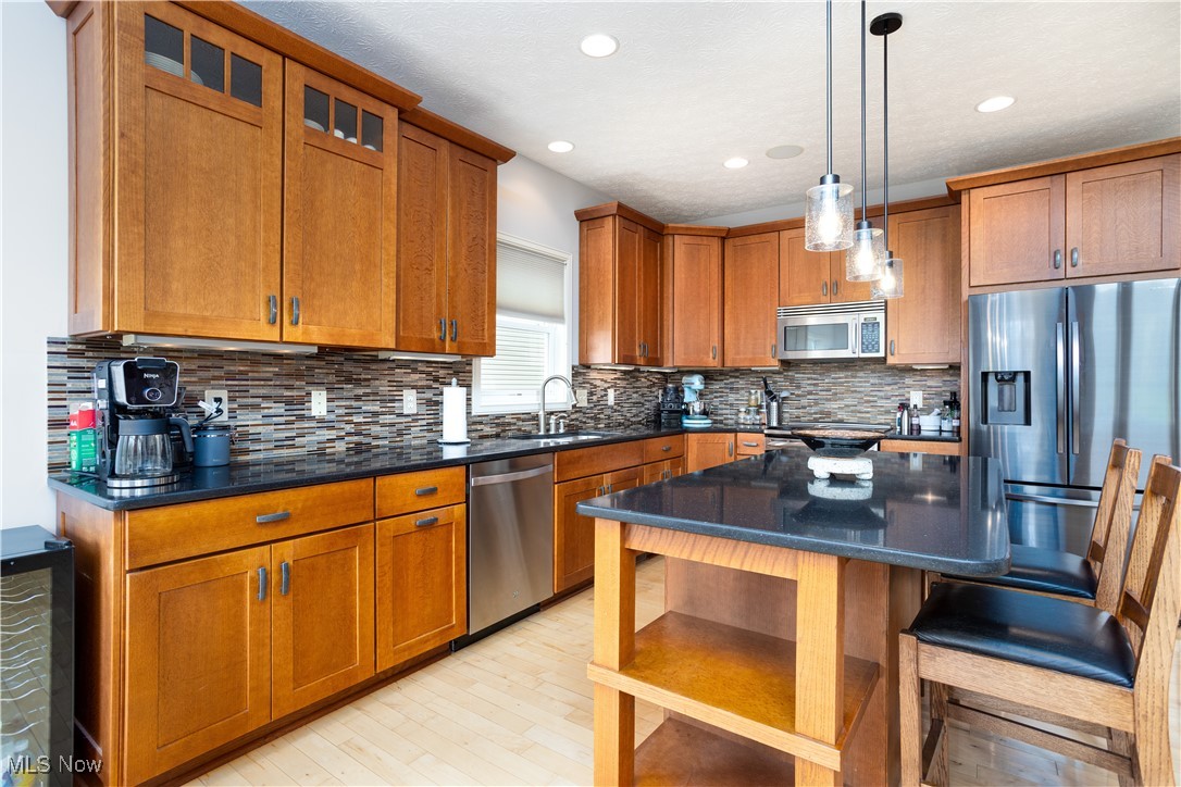 6047 Meadow Lake Drive, Medina, Ohio image 7