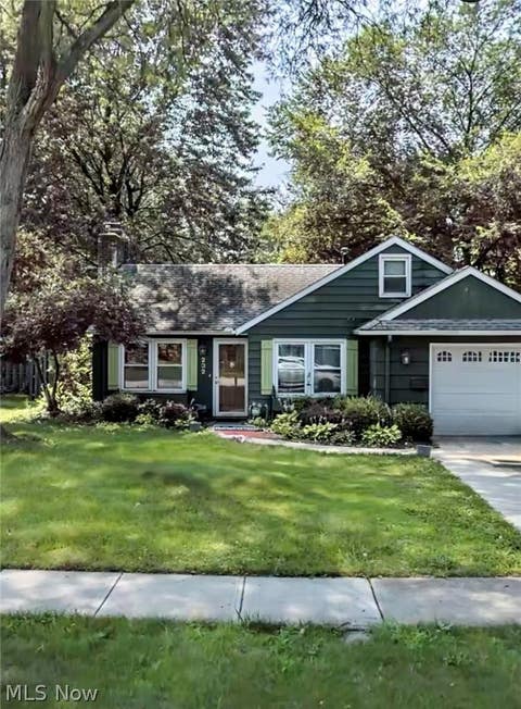 Homes For Sale - 232 Franklin Drive<br/> Cuyahoga County, Berea, OH 44017