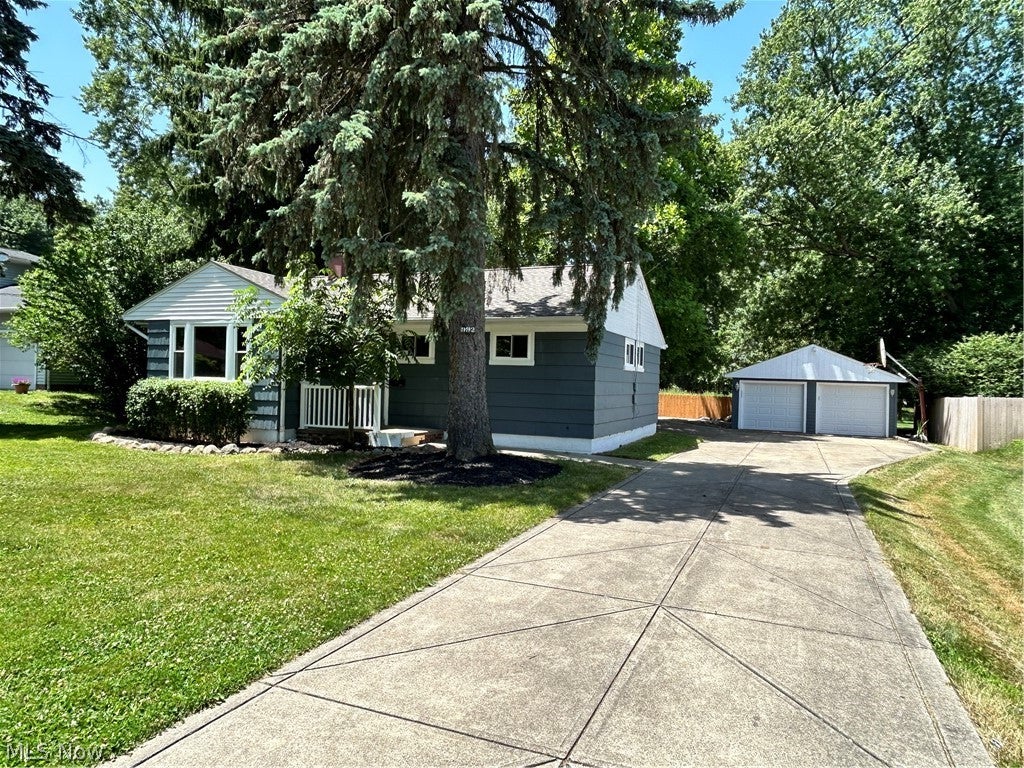 992 Lander Road