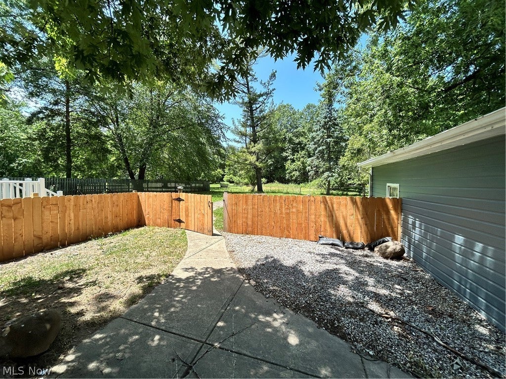 992 Lander Road