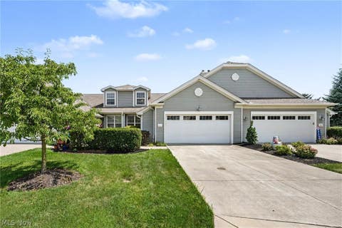 Condo For Sale - 566 Hyannis Port Circle<br/> Avon Lake, OH 44012