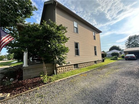 Tiny photo for 817 Walnut Street, Caldwell, OH 43724 (MLS # 5139319)