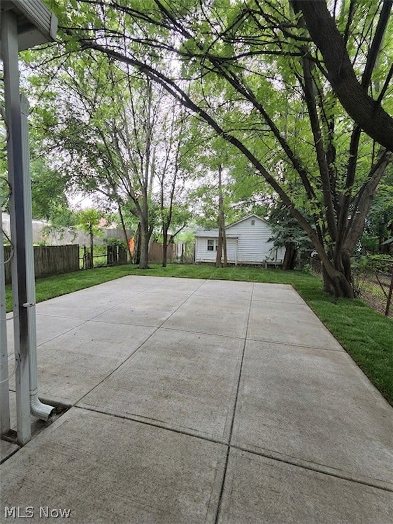 3454 E 73rd Street