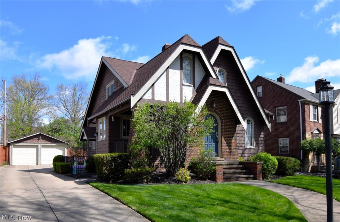 6222 Brookside Drive