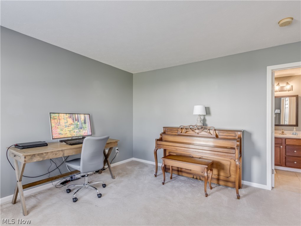 Edgebrook Condominiums - Residential