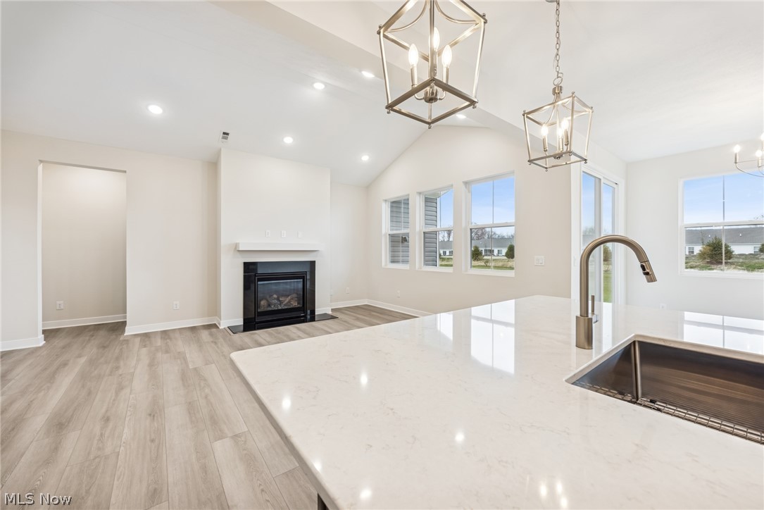 Four Seasons at Sandstone - Residential