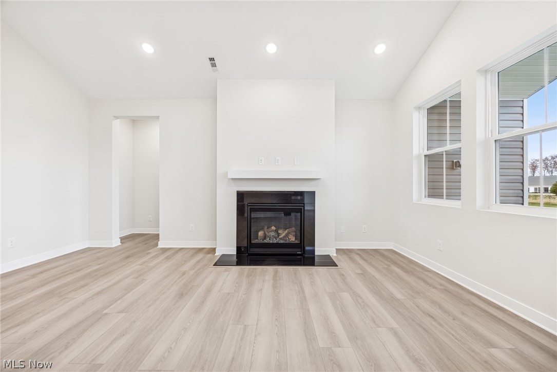 Four Seasons at Sandstone - Residential