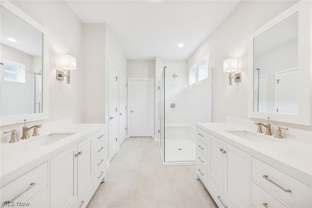 Four Seasons at Sandstone - Residential