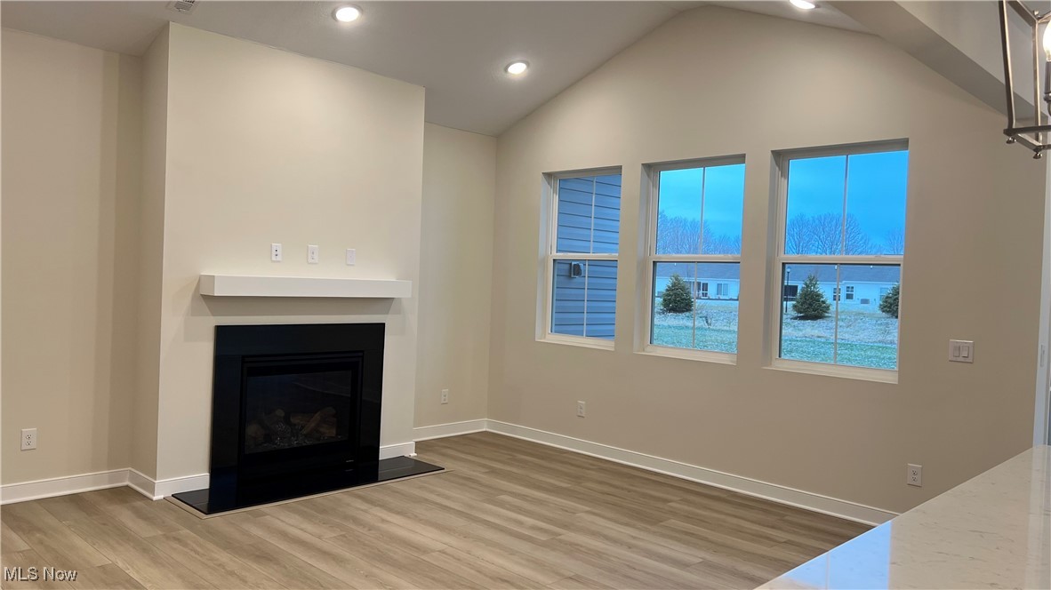 Four Seasons at Sandstone - Residential