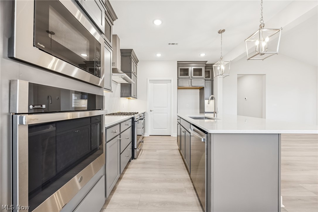 Four Seasons at Sandstone - Residential