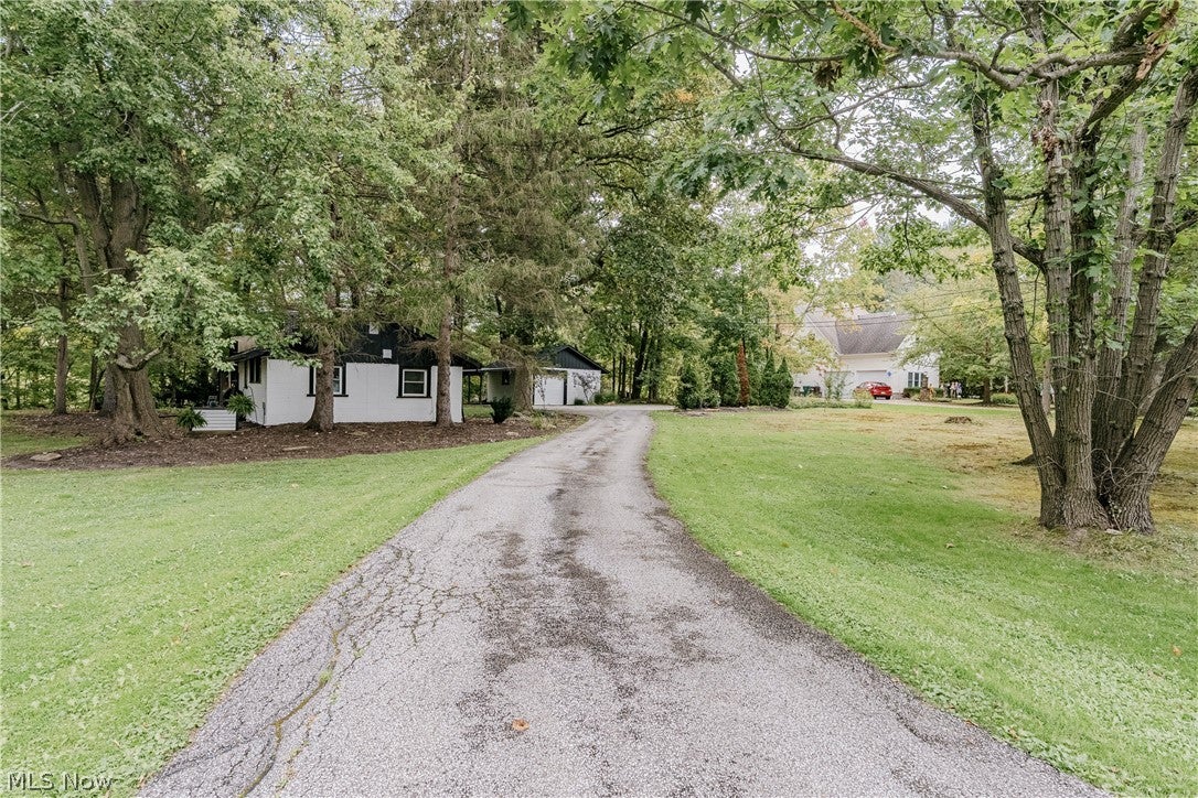18535 Geauga Lake Road