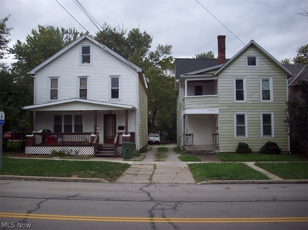 C A Moodeys - Residential Income