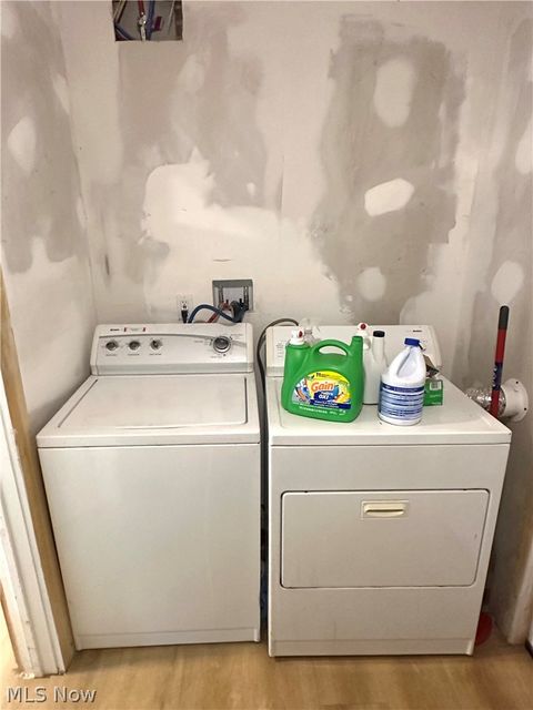 Tiny photo for 3856 W 23rd Street, Cleveland, OH 44109 (MLS # 5191698)