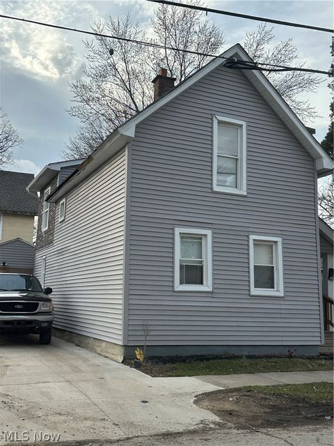 Tiny photo for 3856 W 23rd Street, Cleveland, OH 44109 (MLS # 5191698)