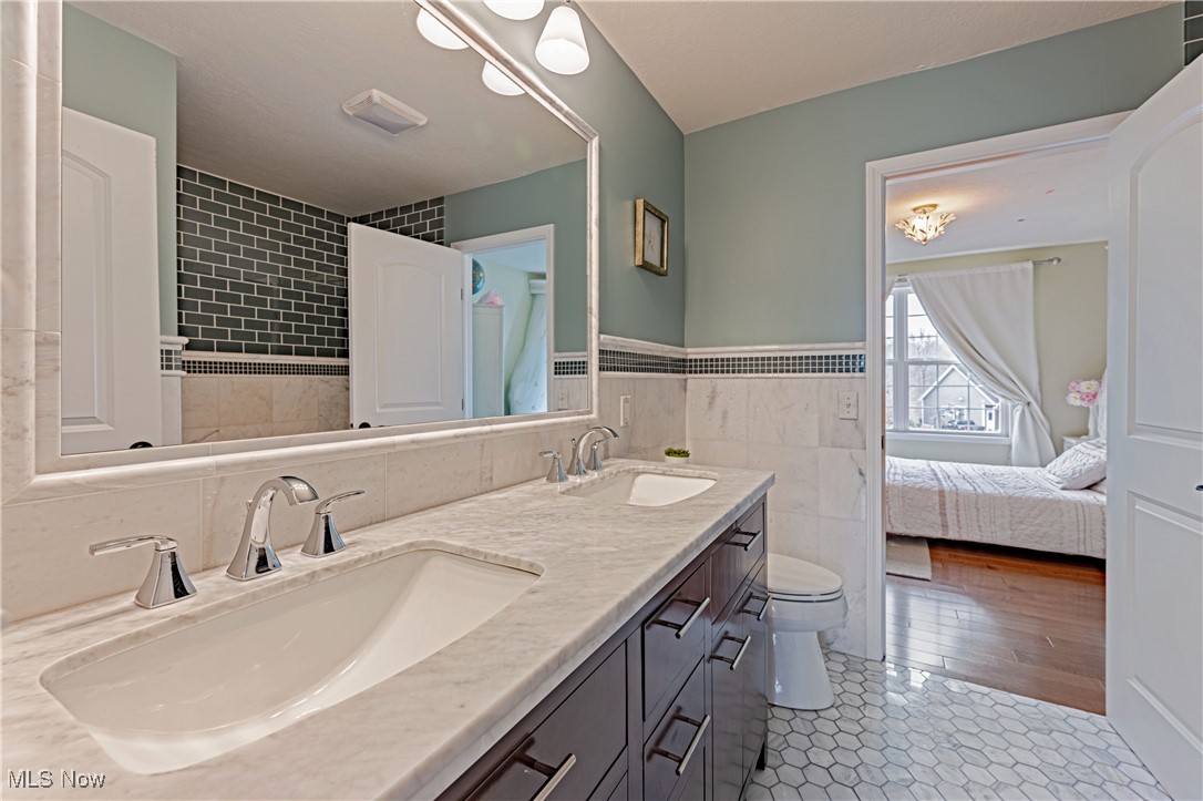 14300 Castlereagh Lane, Strongsville, Ohio image 31