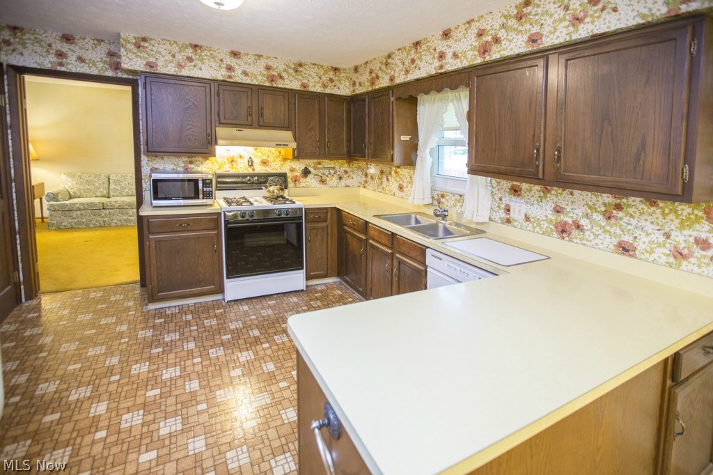 Beverly Hills Estates - Residential