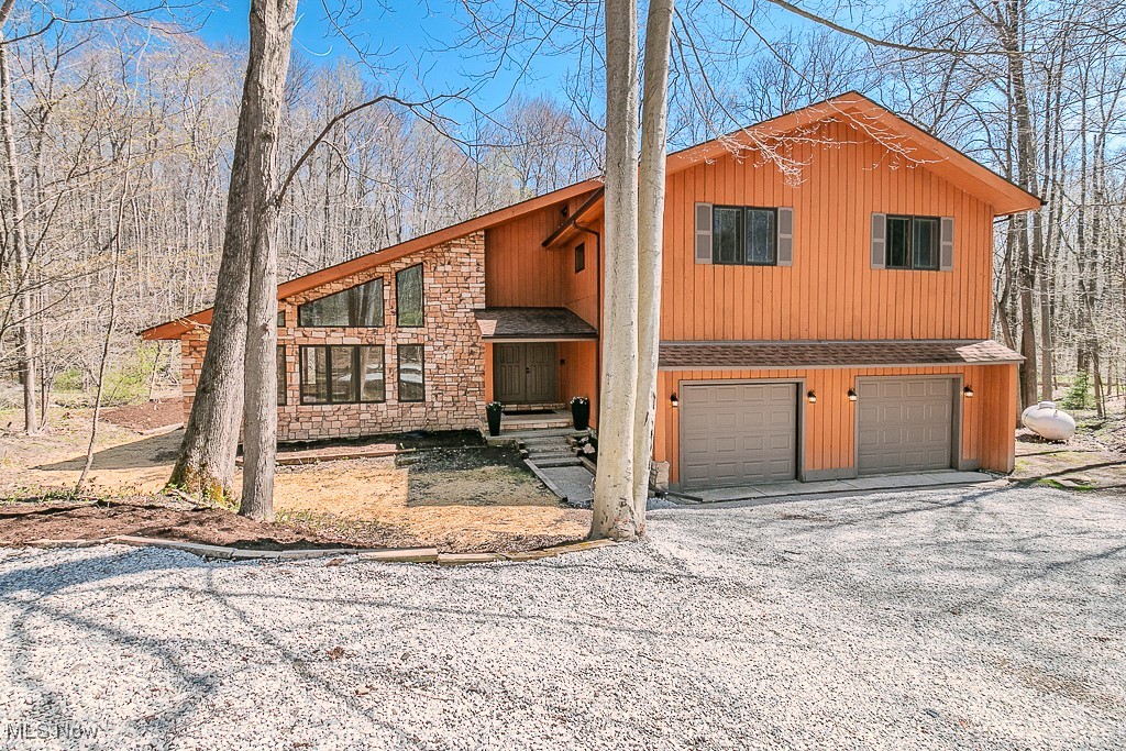 11191 Winding Brook Lane, Chesterland, Ohio image 1