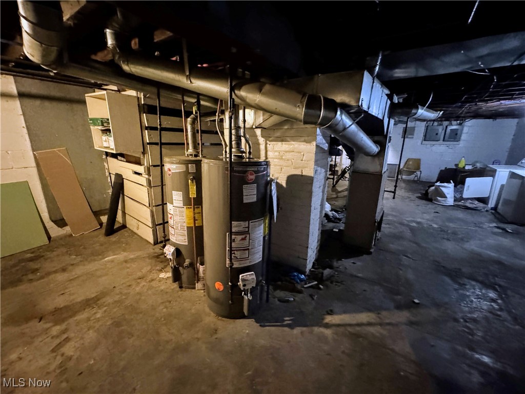 Amor & Carpenters - Residential Income