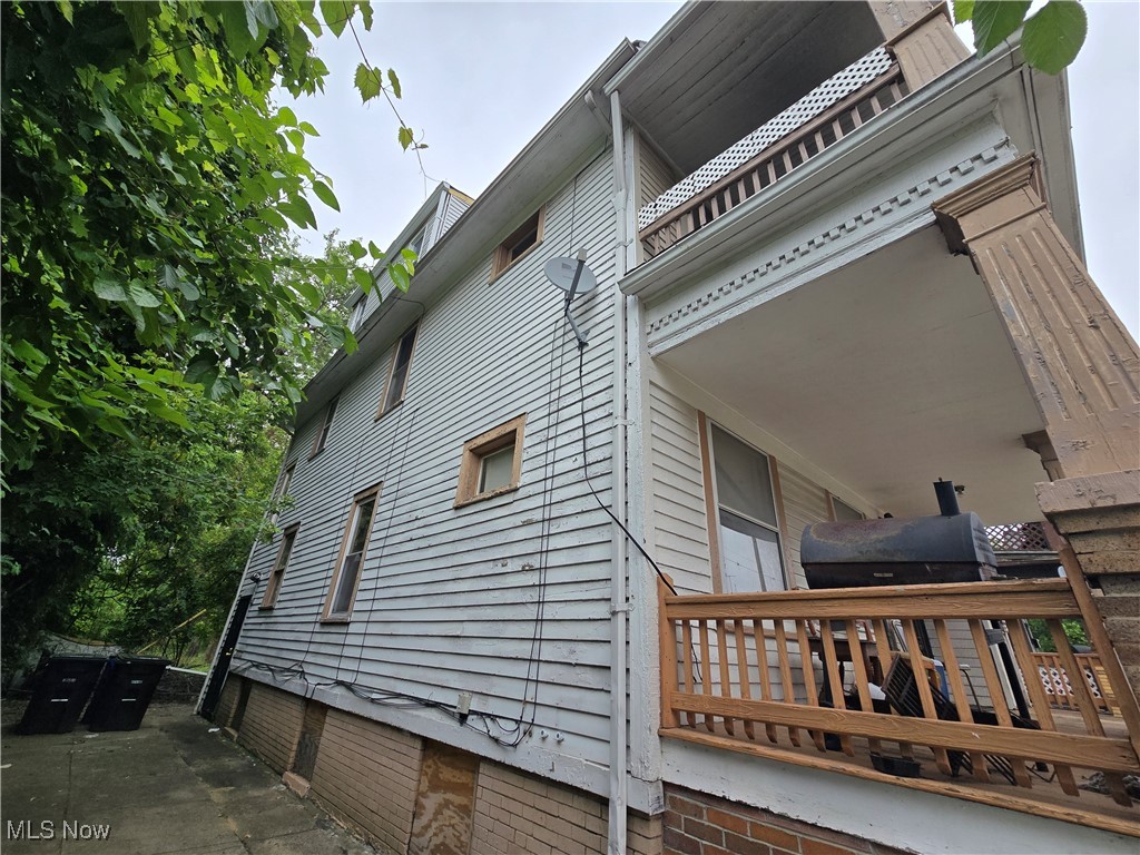 Amor & Carpenters - Residential Income