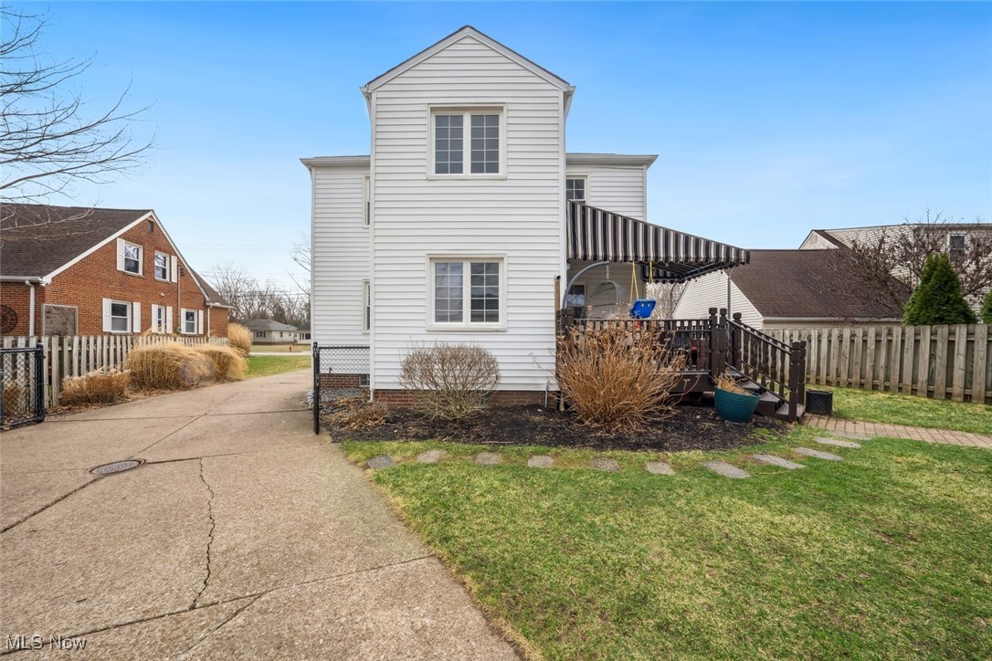 3394 Wooster Road, Rocky River, Ohio image 45