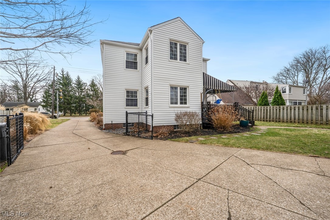 3394 Wooster Road, Rocky River, Ohio image 43