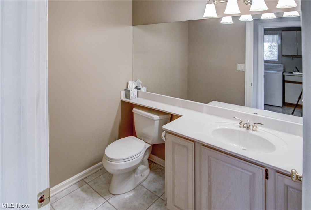 Village Crystal Lakes Condo - Residential