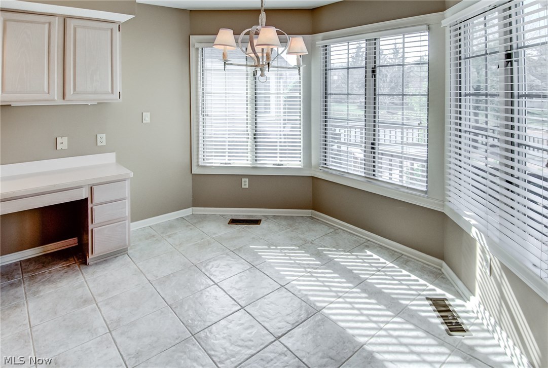 Village Crystal Lakes Condo - Residential