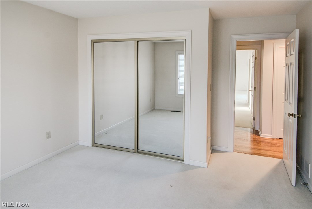 Village Crystal Lakes Condo - Residential