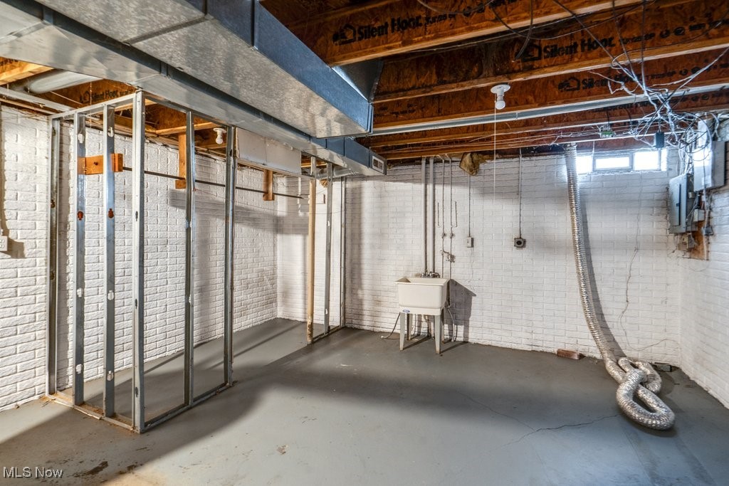 Gm Hicks Glenville Adds - Residential