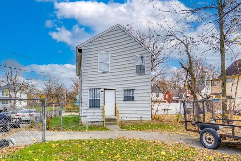 Photo of 662 E 125th Street, Cleveland, OH 44108 (MLS # 5174219)