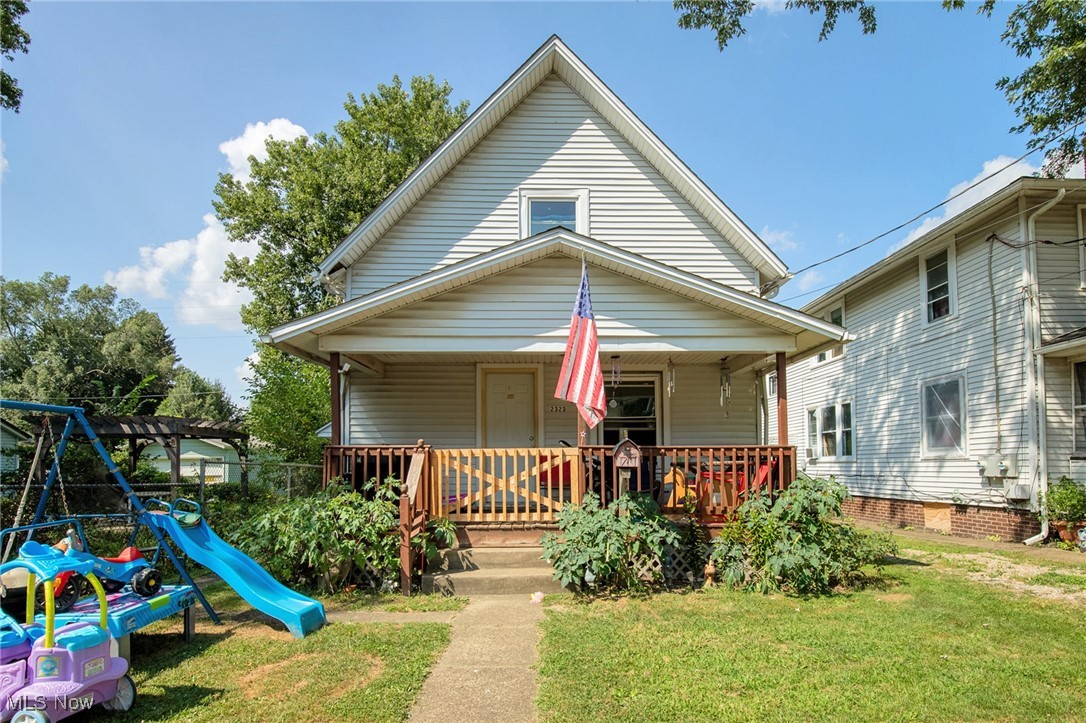 Excellent investment opportunity with cash flow! This cute bungalow has 2 bedroom, 1 full bath, kitchen and dining room, front and rear porches, partially fenced in back yard, a detached garage, and a long term tenant that is month to month (7 years). Tenant pays $715/mo plus all utilities. Updates include newer roof, Lennox furnace, and hot water tank. Can be purchased as a package with 1457 Edwards NE Canton which is one block away (same price, same rents, long term tenant occupied - 2 years, month to month).