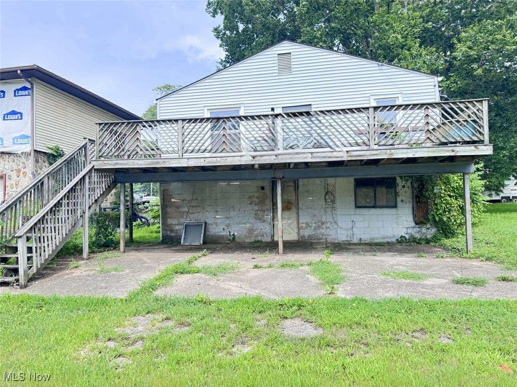 505 Charles Street, Marietta, OH
Zoned C-3 | Near the Ohio River | Investment Opportunity
Located just steps from the scenic Ohio River, this property at 505 Charles Street offers incredible potential in the heart of downtown Marietta. Zoned C-3 (Community Commercial), the possibilities here are endless — whether you're looking to remodel, rebuild, or start fresh.
The existing structure has been gutted, giving you a blank canvas to customize to your vision. Want to build new? Tear it down and take advantage of this prime location.
Two adjoining lots are also available for purchase, offering even more opportunity for expansion or development.
Selling As-Is, Where-Is — bring your contractor and your imagination!
Whether you're an investor, developer, or business owner, this location is ideal for commercial or mixed-use potential.