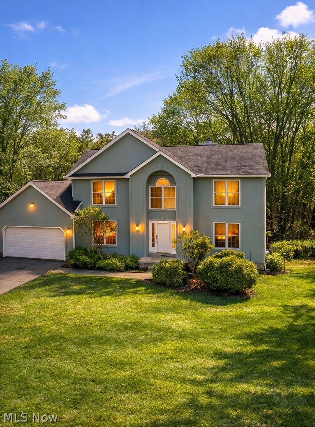 Photo of 1061 Jonathan Avenue, Akron, OH 44333 (MLS # 5191433)