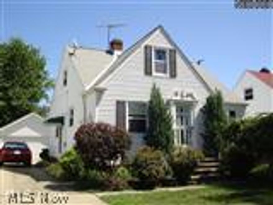 Great investment property with tenant already living in the property. This property is well maintained and great income producer.