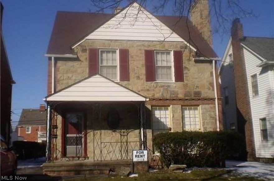 Move in ready Excellent location, huge basement, Quiet peaceful first floor in a  quiet neighborhood right near shopping and transportation.Stove and refrigerator supplied
front and back porch for summertime enjoyment