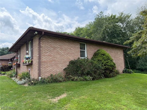 Tiny photo for 3585 Clermont Street NW, North Lawrence, OH 44666 (MLS # 5238634)