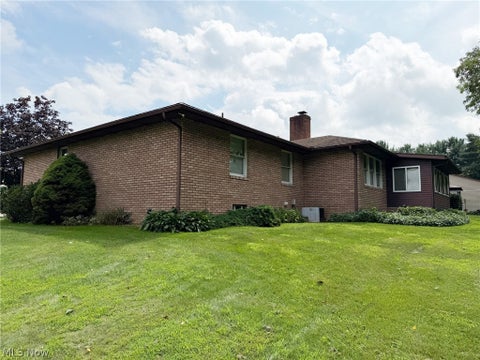 Tiny photo for 3585 Clermont Street NW, North Lawrence, OH 44666 (MLS # 5238634)