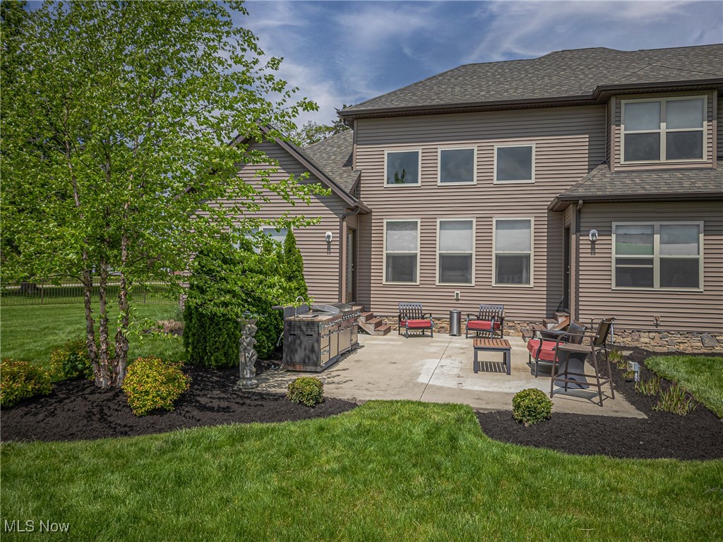 5048 Shoreline Circle, Medina, Ohio image 4