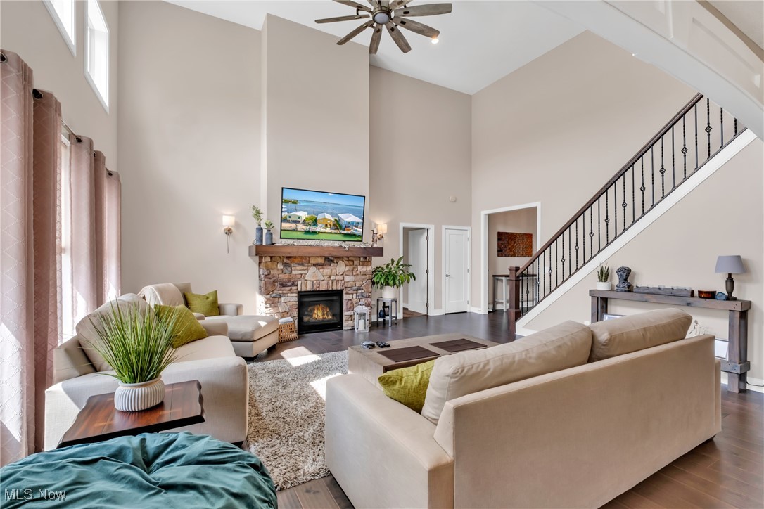 5048 Shoreline Circle, Medina, Ohio image 11