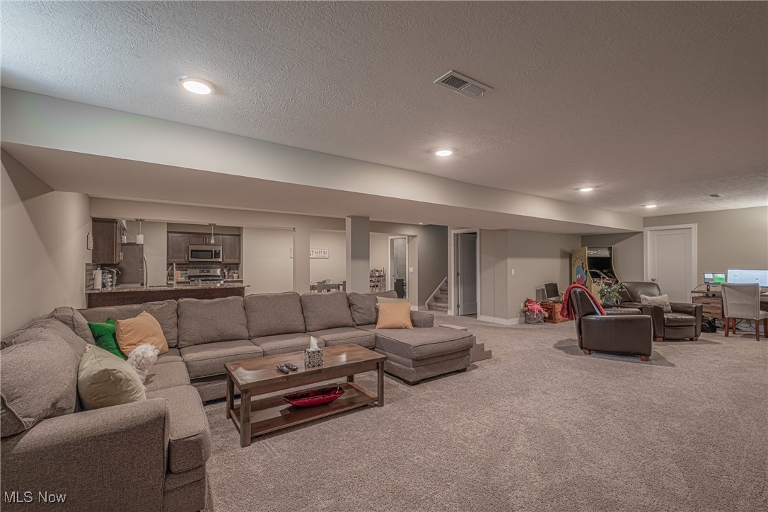 5048 Shoreline Circle, Medina, Ohio image 42