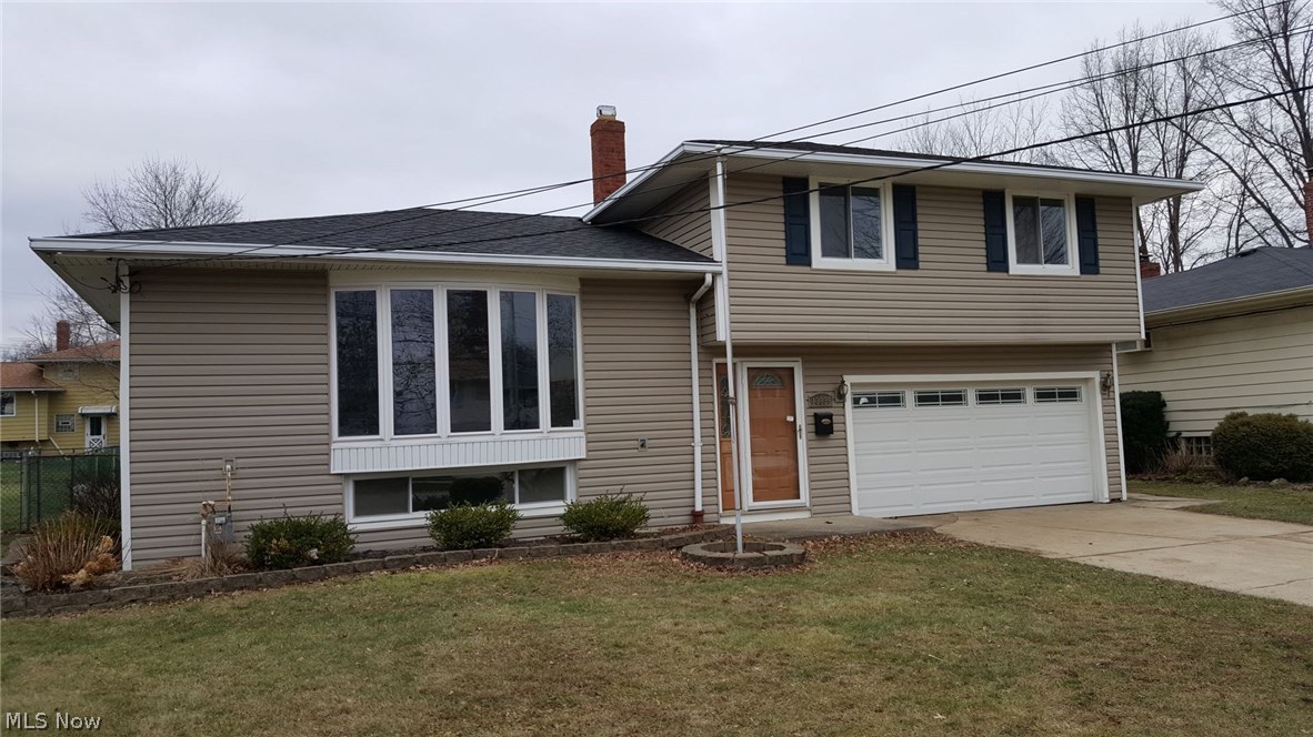 3 bedroom Split Level. Formal dining room. Kitchen has sliding door to the deck. 2 car attached garage. Close to schools, shopping & highways. This is a Fannie Mae HomePath property being sold As Is.