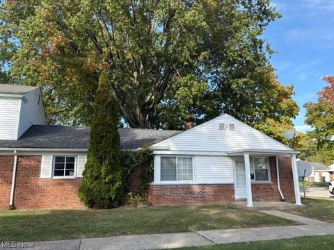 Tiny photo for 272 E 235th Street, Euclid, OH 44123 (MLS # 5252613)