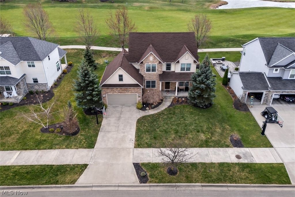 Photo of 33461 Reserve Way At St Andrews, Avon, OH 44011 (MLS # 5193806)