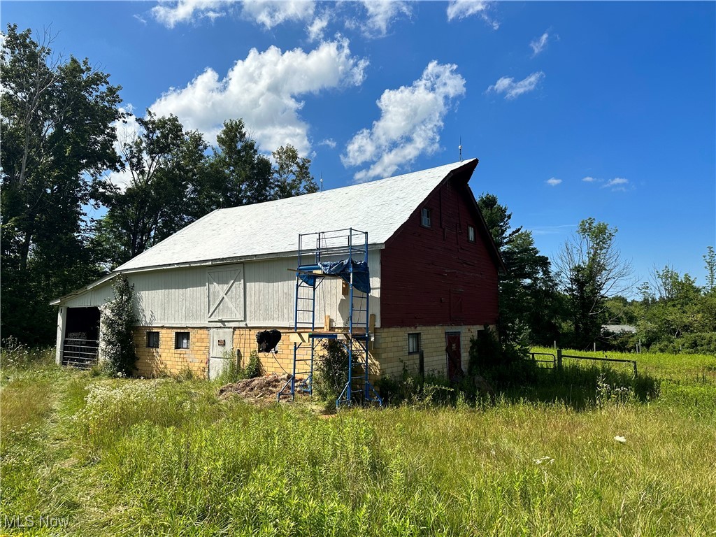 9368 Madison Road, Montville, Ohio image 18
